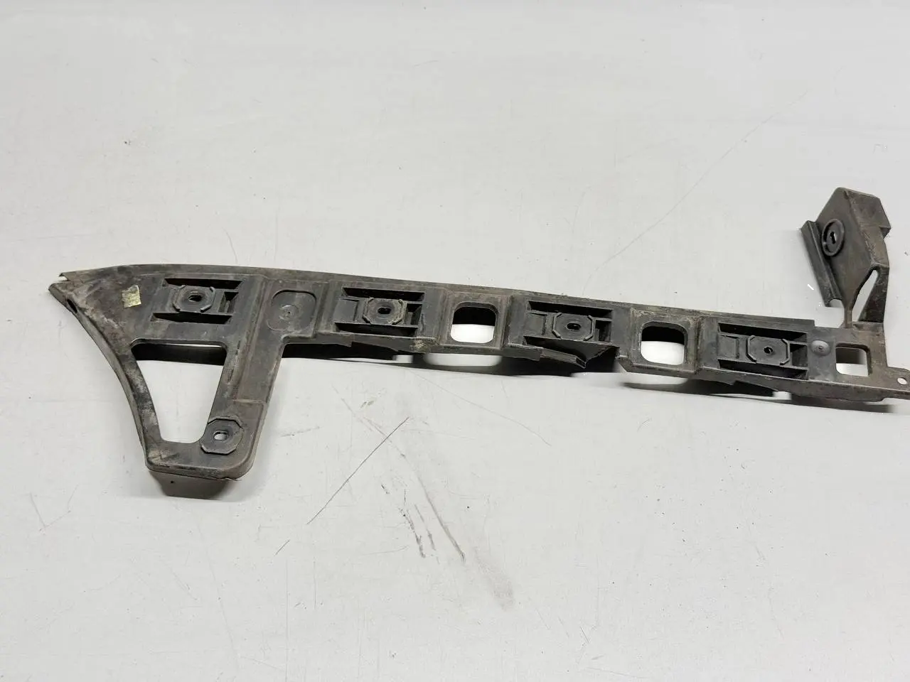 Stoßstangenhalter hinten rechts links VW Passat 3C Limo 1.9L TDI 3C5807394