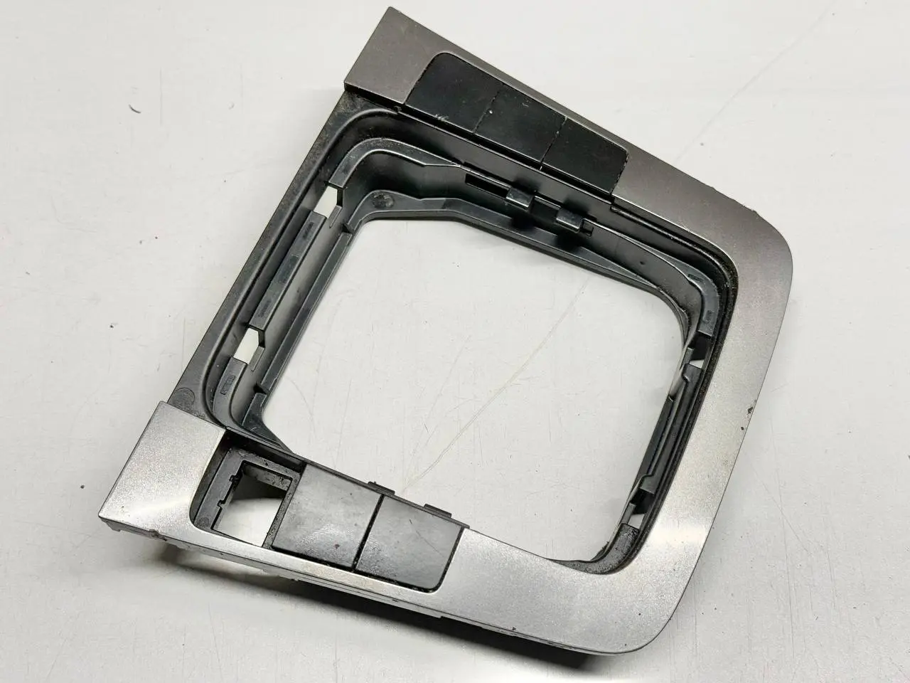 Mittelkonsole Blende Abdeckung VW Passat 3C Limo 1.9L TDI 3C0864263E