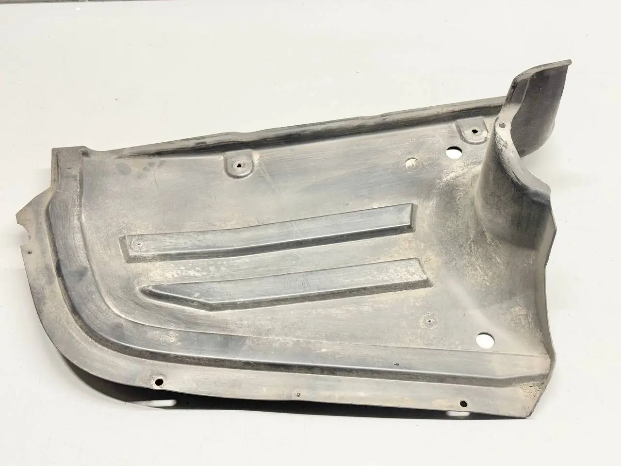 Unterbodenverkleidung Hinten Rechts VW Passat 3C Limo 1.9L TDI 3C0825216B