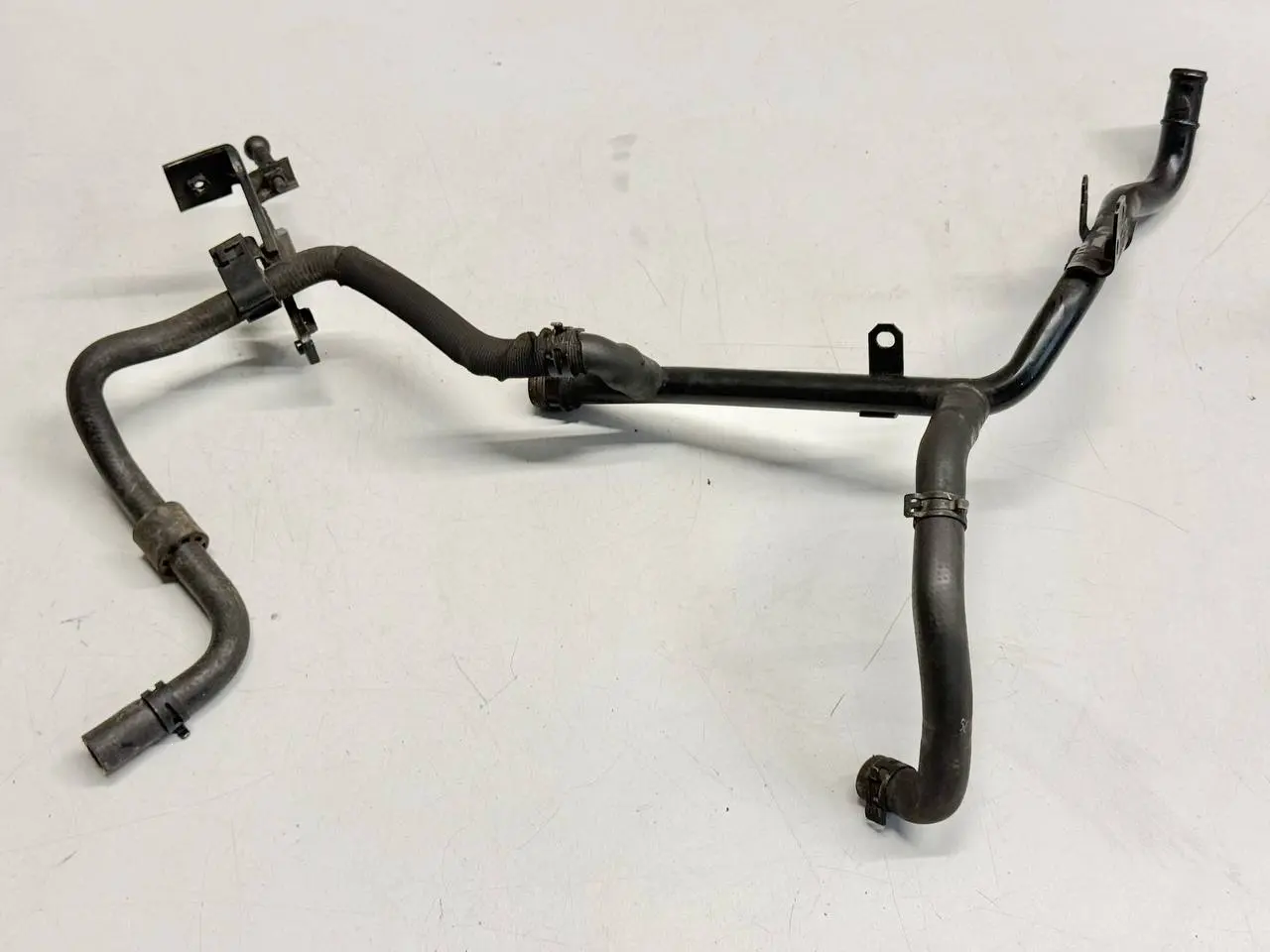 Kühlwasserrohr Kühlerschlauch SKODA Fabia 6Y5 1.4 2001 Kombi 038121065CS