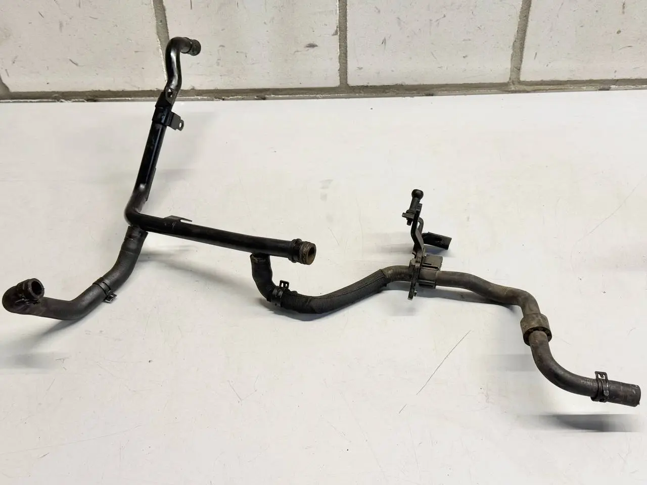Kühlwasserrohr Kühlerschlauch SKODA Fabia 6Y5 1.4 2001 Kombi 038121065CS
