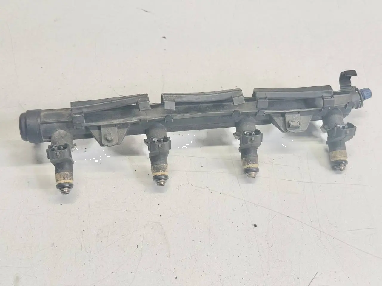 Kraftstoffverteiler Einspritzleiste SKODA Fabia 6Y5 1.4 2001 Kombi 036133320