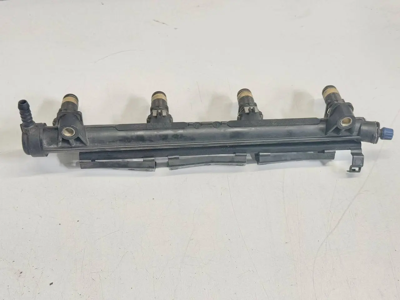 Kraftstoffverteiler Einspritzleiste SKODA Fabia 6Y5 1.4 2001 Kombi 036133320