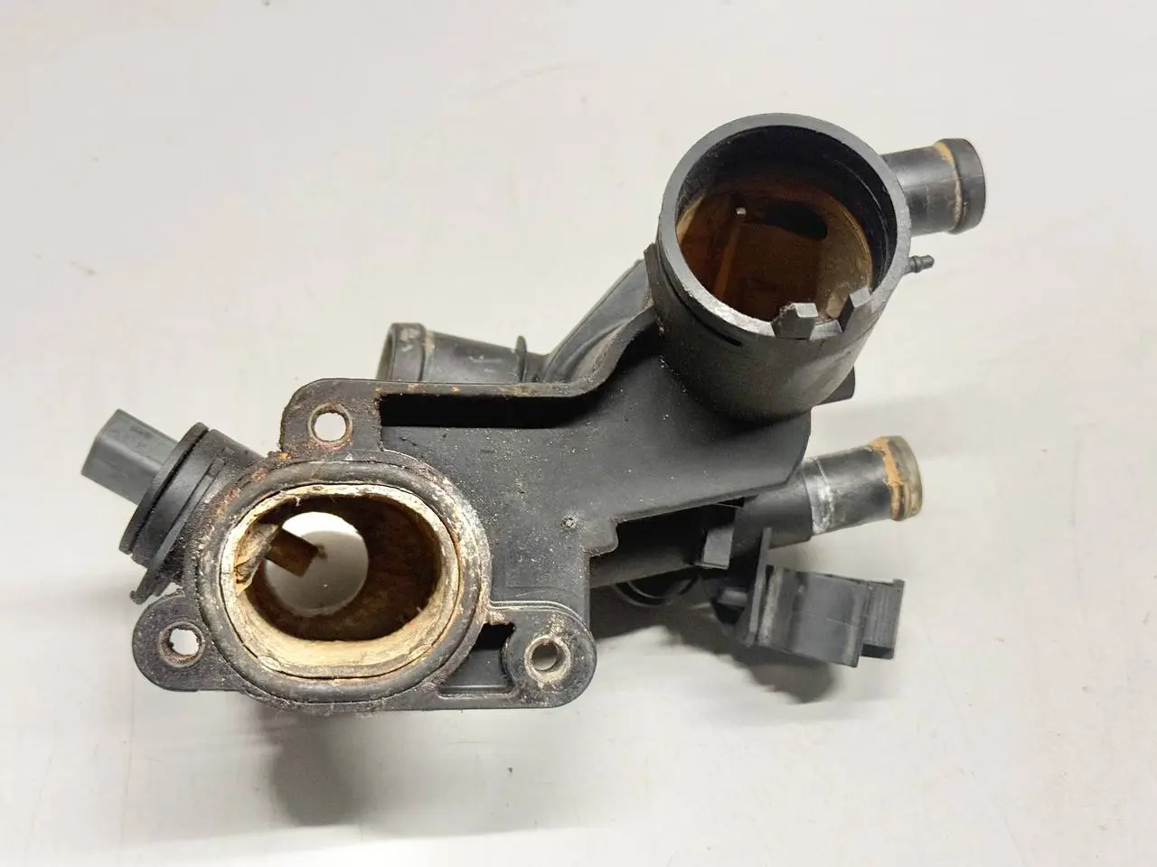 Thermostatgehäuse SKODA Roomster/Fabia 5J0 1.4 2010 032121111CG