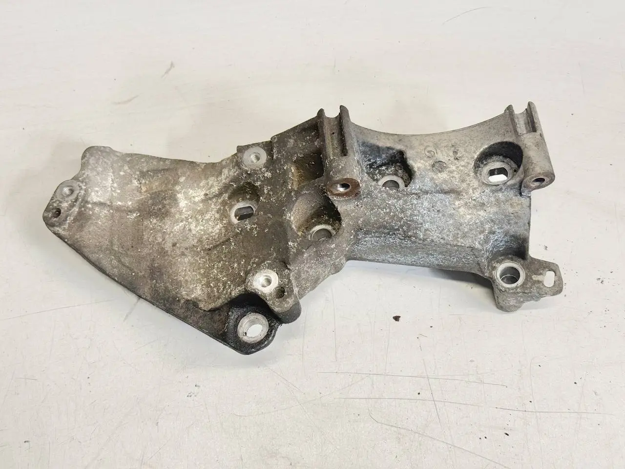 Aggregateträger Halter Träger Renault Modus 1,5 dCi 2012 8200669494