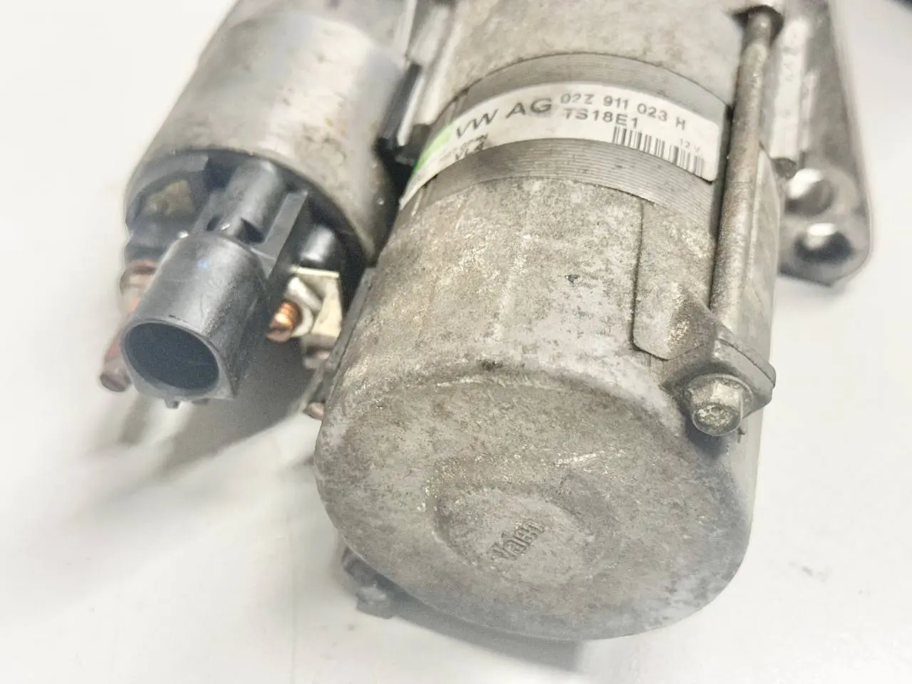 Anlasser Starter Motor für Golf 5 Passat VW Passat 3C Limo 1.9L TDI 02Z911023H