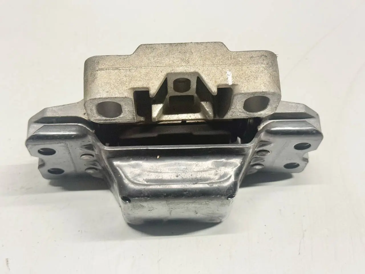 Motorhalterung Getriebehalterung VW Passat 3C Limo 1.9L TDI 3C0199555