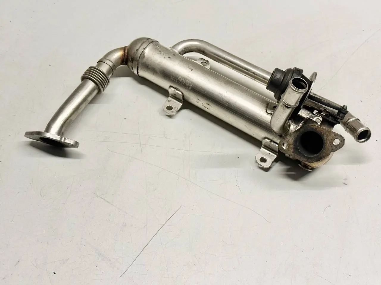 Abgaskühler AGR Kühler Abgasrückführung 5 VW Passat 3C Limo 1.9L TDI 03G131512S