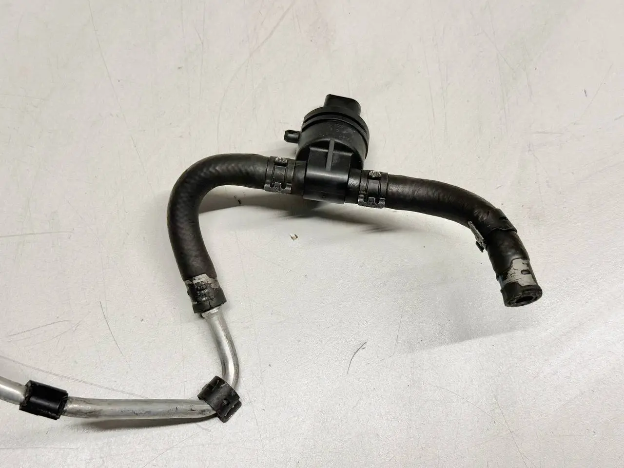 Kraftstofftemperatursensor Passat 3C Limo VW Passat 3C Limo 1.9L TDI 038906081B