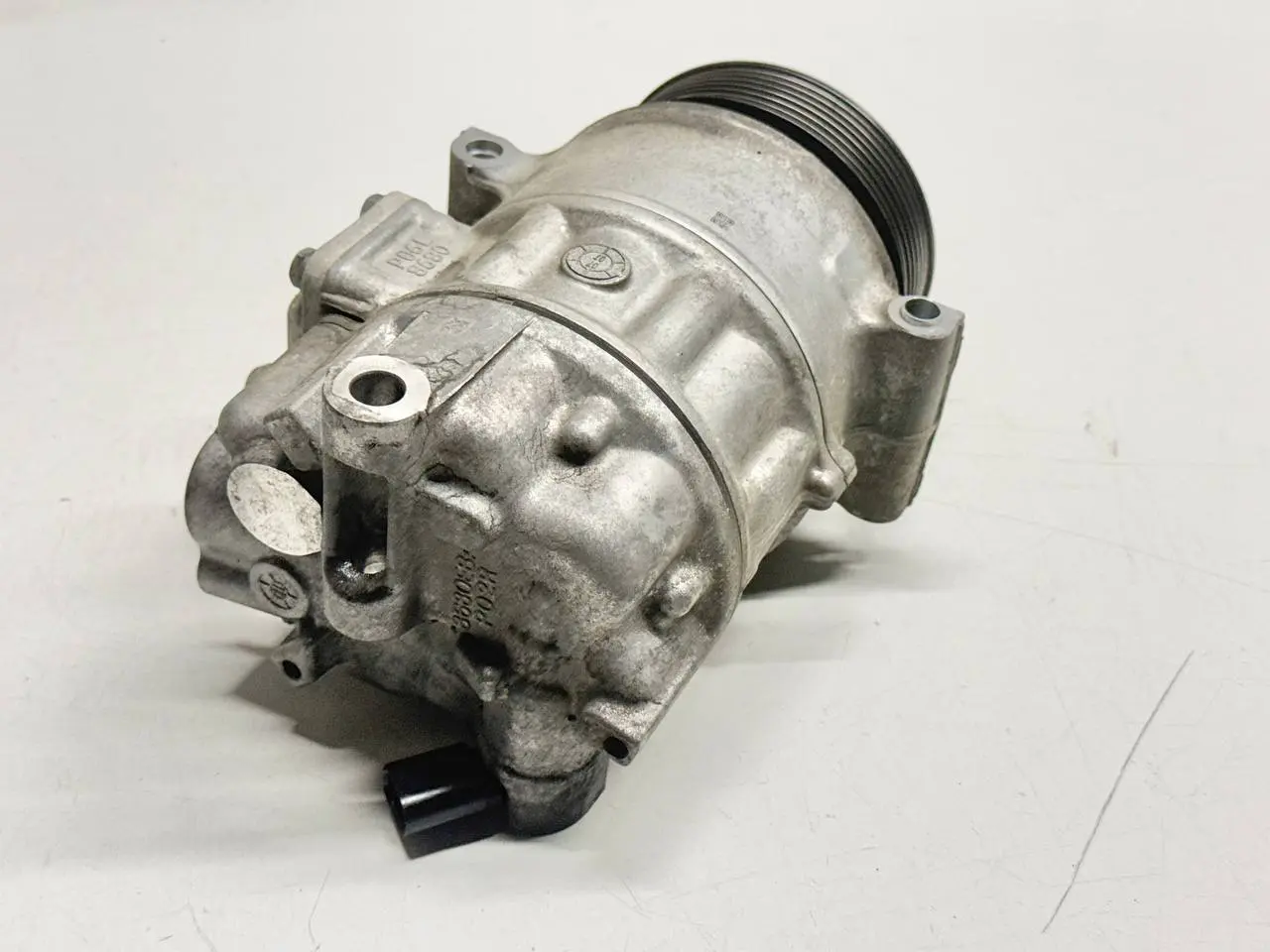 Klimakompressor Kompressor Klimaanlage VW Passat 3C Limo 1.9L TDI 1K0820859F