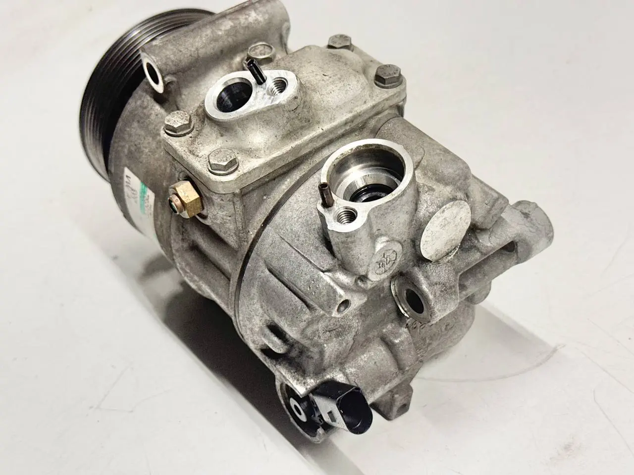 Klimakompressor Kompressor Klimaanlage VW Passat 3C Limo 1.9L TDI 1K0820859F
