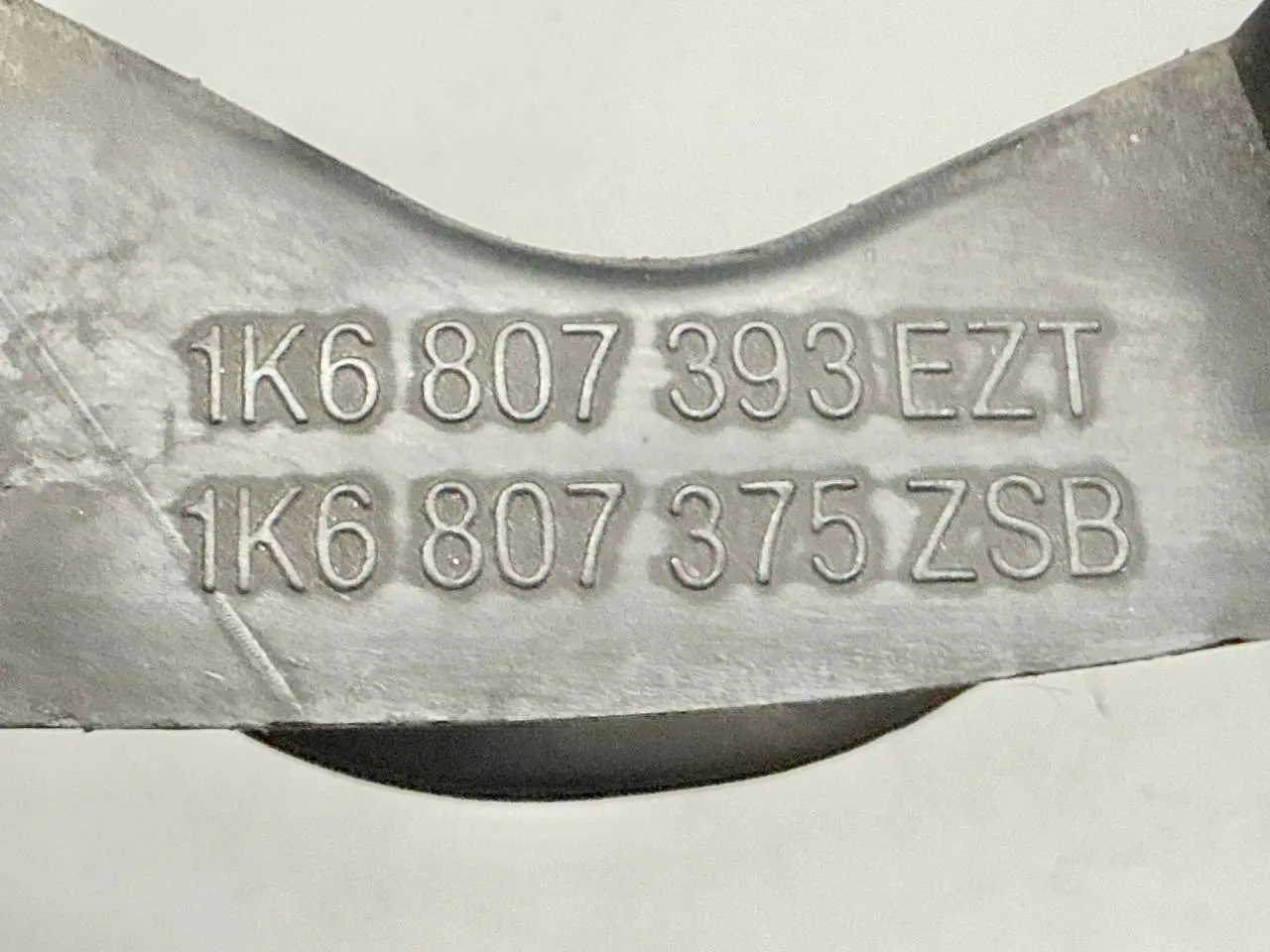 Stoßstangenhalter Führung Träger hinten VW Golf V 5 2007 1K1 1.4L TSI 1K6807393