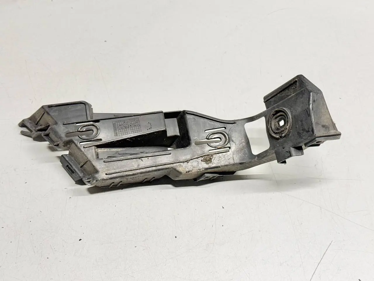 Stoßstangenhalter Führung Träger hinten VW Golf V 5 2007 1K1 1.4L TSI 1K6807393