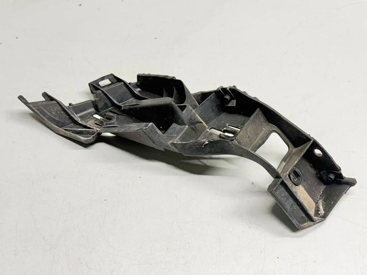 Stoßstangenhalter Führung Träger hinten VW Golf V 5 2007 1K1 1.4L TSI 1K6807393