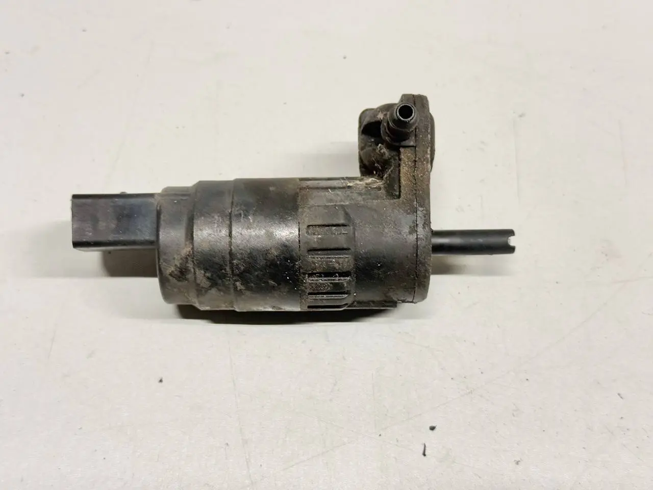 Wischwasserpumpe Golf V 5 2007 1K1 1.4L VW Golf V 5 2007 1K1 1.4L TSI 1K6955651