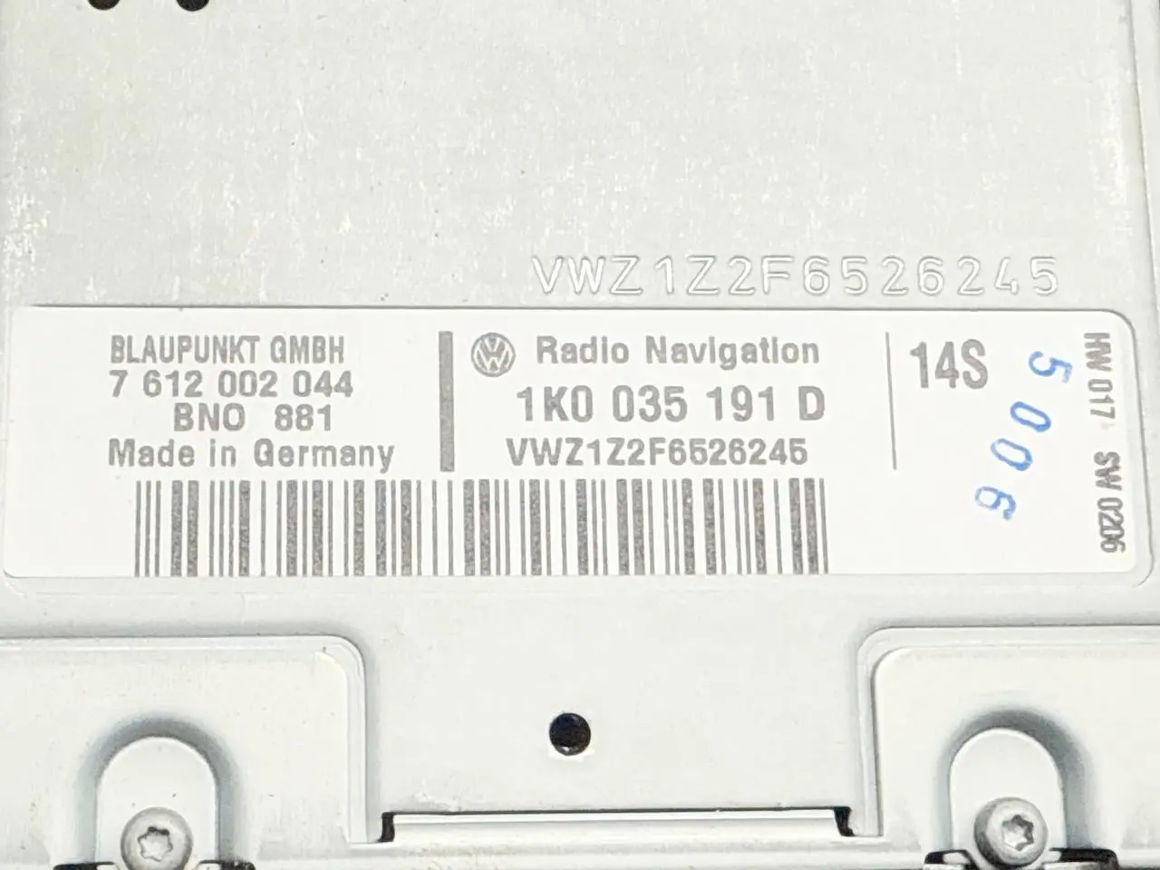 Autoradio Navigationseinheit für V 5 VW Golf V 5 2007 1K1 1.4L TSI 1K0035191D