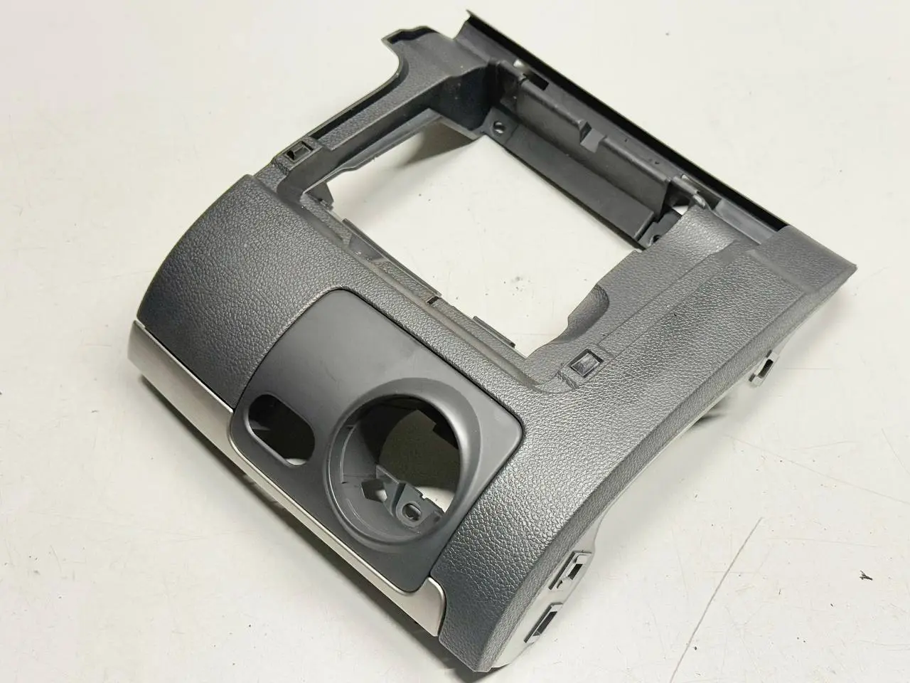 Ablagekasten links für V 5 Golf V 5 VW Golf V 5 2007 1K1 1.4L TSI 1K1858367AF