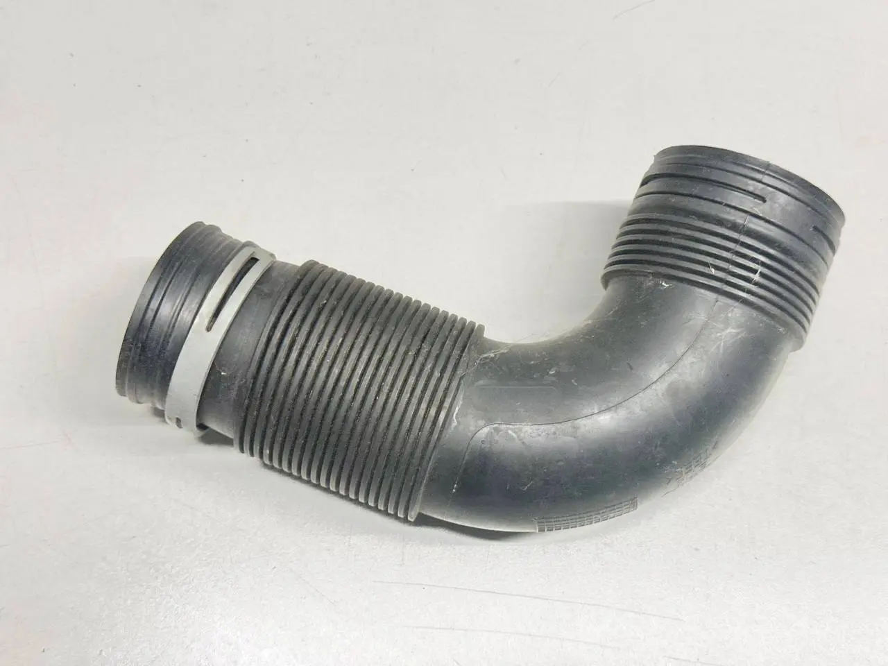 Ansaugschlauch Turbo Ladeluftschlauch VW Golf V 5 2007 1K1 1.4L TSI 1K0129684T