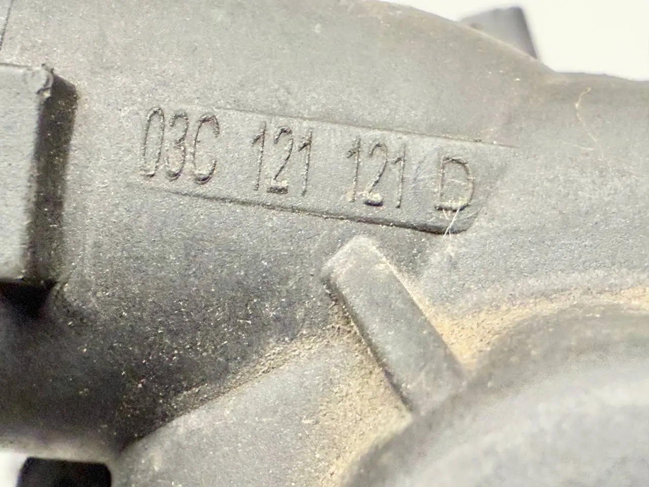Thermostatgehäuse Golf V 5 2007 1K1 VW Golf V 5 2007 1K1 1.4L TSI 03C121118D