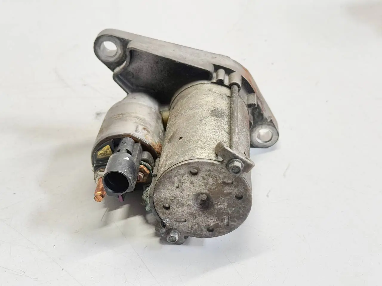 Anlasser Startermotor für 1.6 Golf VW Golf Plus 2006 5M1 1,6 FSI 02T911023S