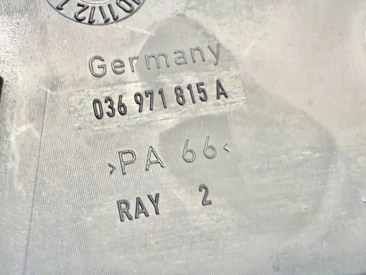 Abdeckung Halter Kabelkanal Zündspule VW Golf Plus 2006 5M1 1,6 FSI 036971815A