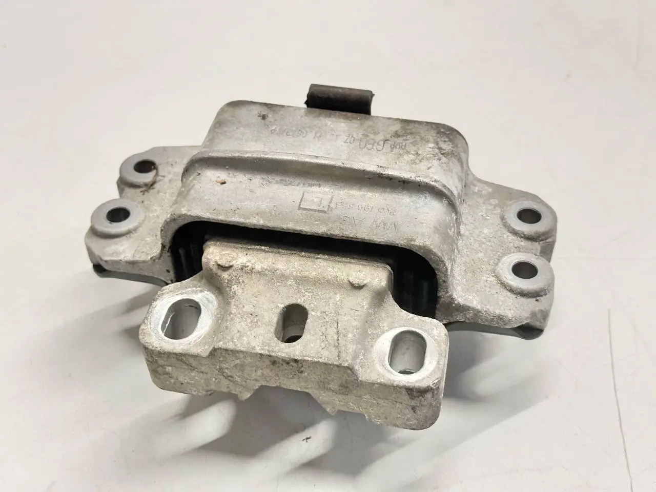 Motorhalterung Getriebehalter Lager VW Golf Plus 2006 5M1 1,6 FSI 1K0199555