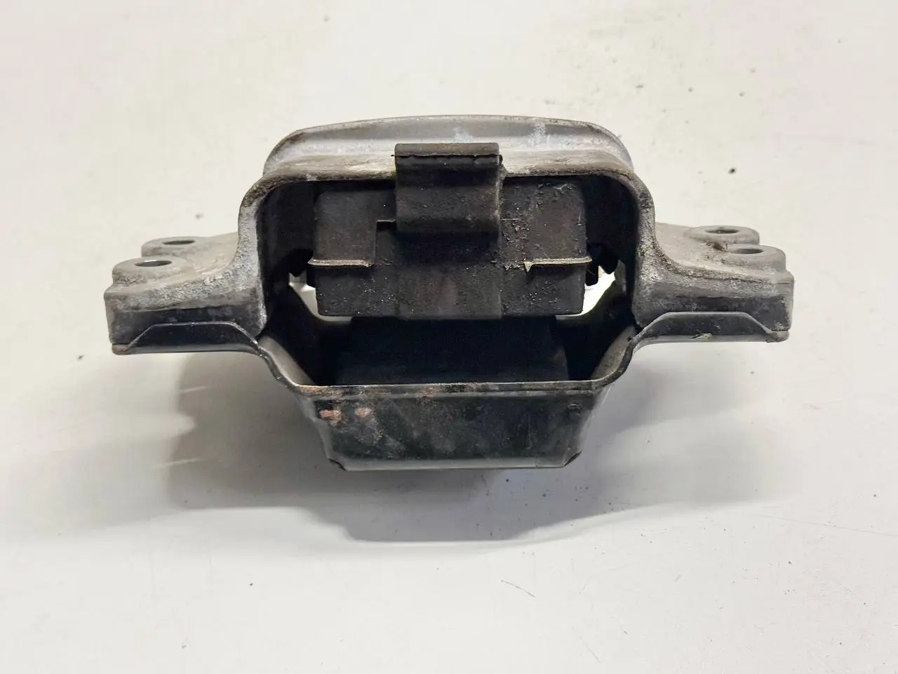 Motorhalterung Getriebehalter Lager VW Golf Plus 2006 5M1 1,6 FSI 1K0199555