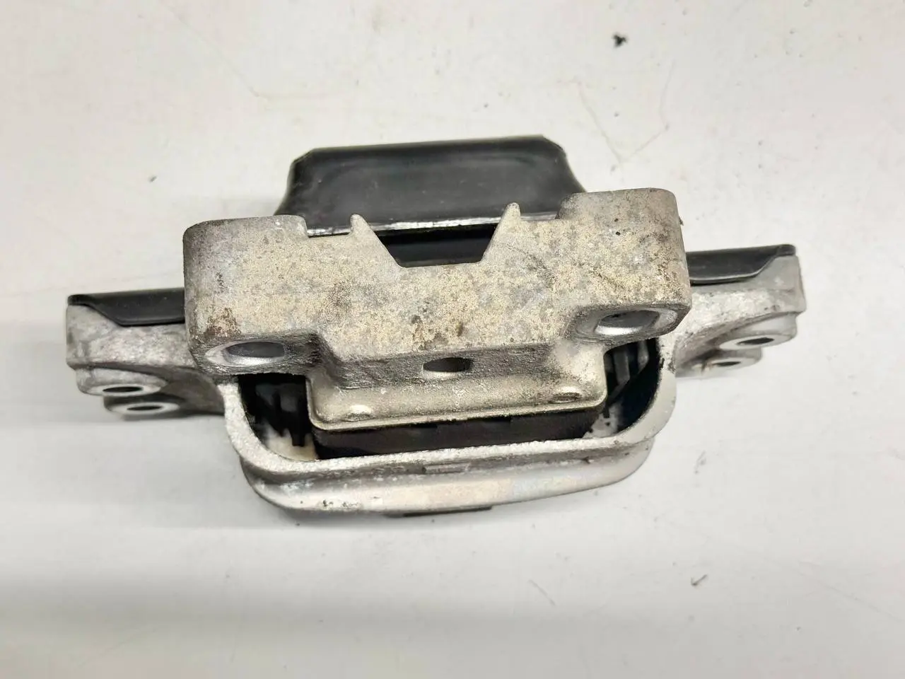 Motorhalterung Getriebehalter Lager VW Golf Plus 2006 5M1 1,6 FSI 1K0199555