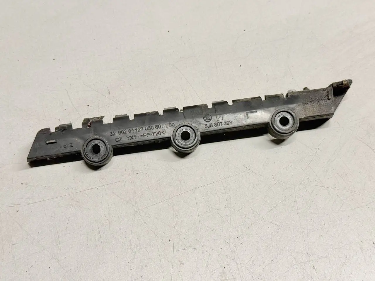 Stoßstangenführung hinten links SKODA Roomster/Fabia 5J0 1.4 2010 5J6807393