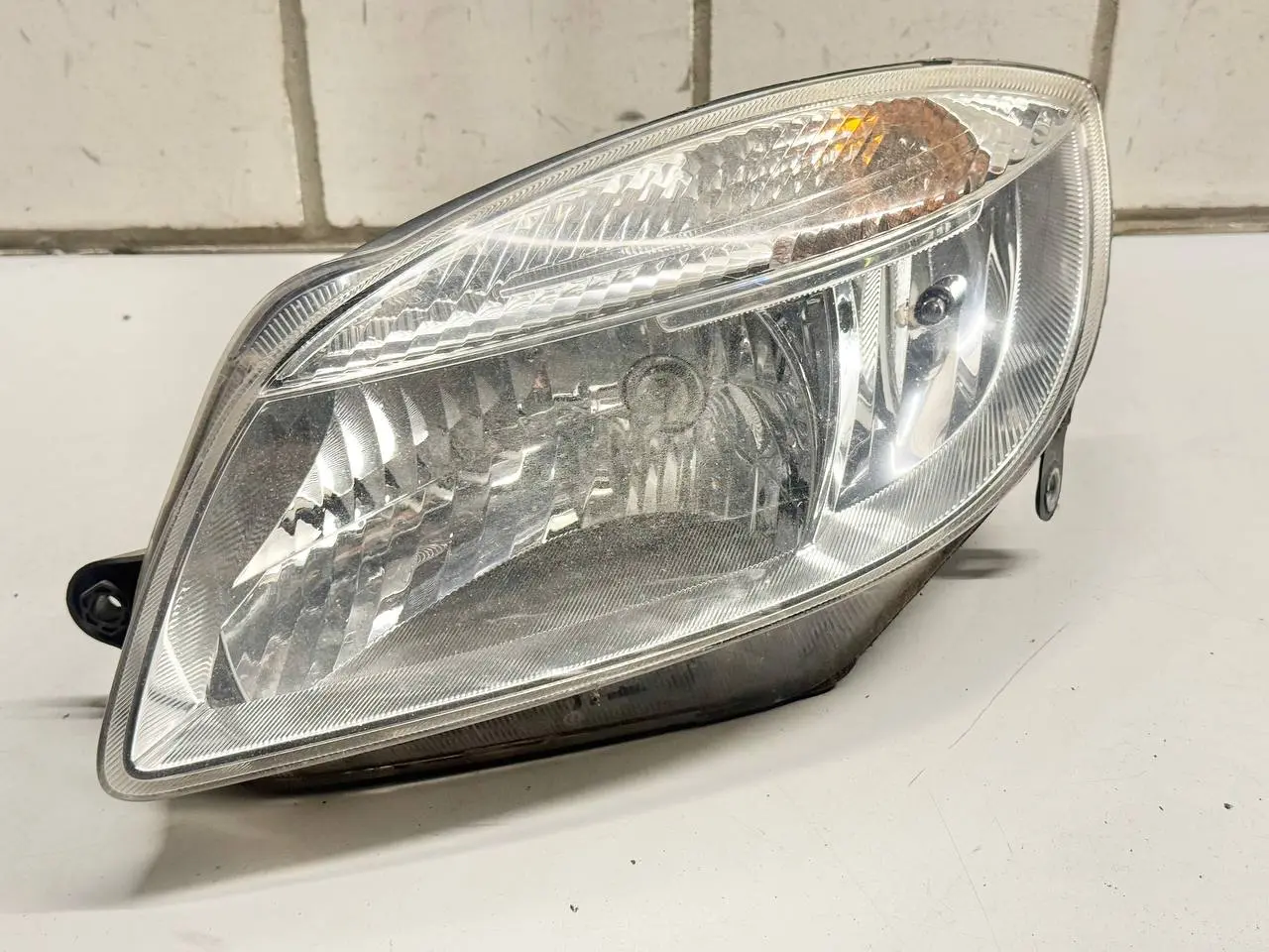 Hauptscheinwerfer links SKODA Roomster/Fabia 5J0 1.4 2010 24783100L