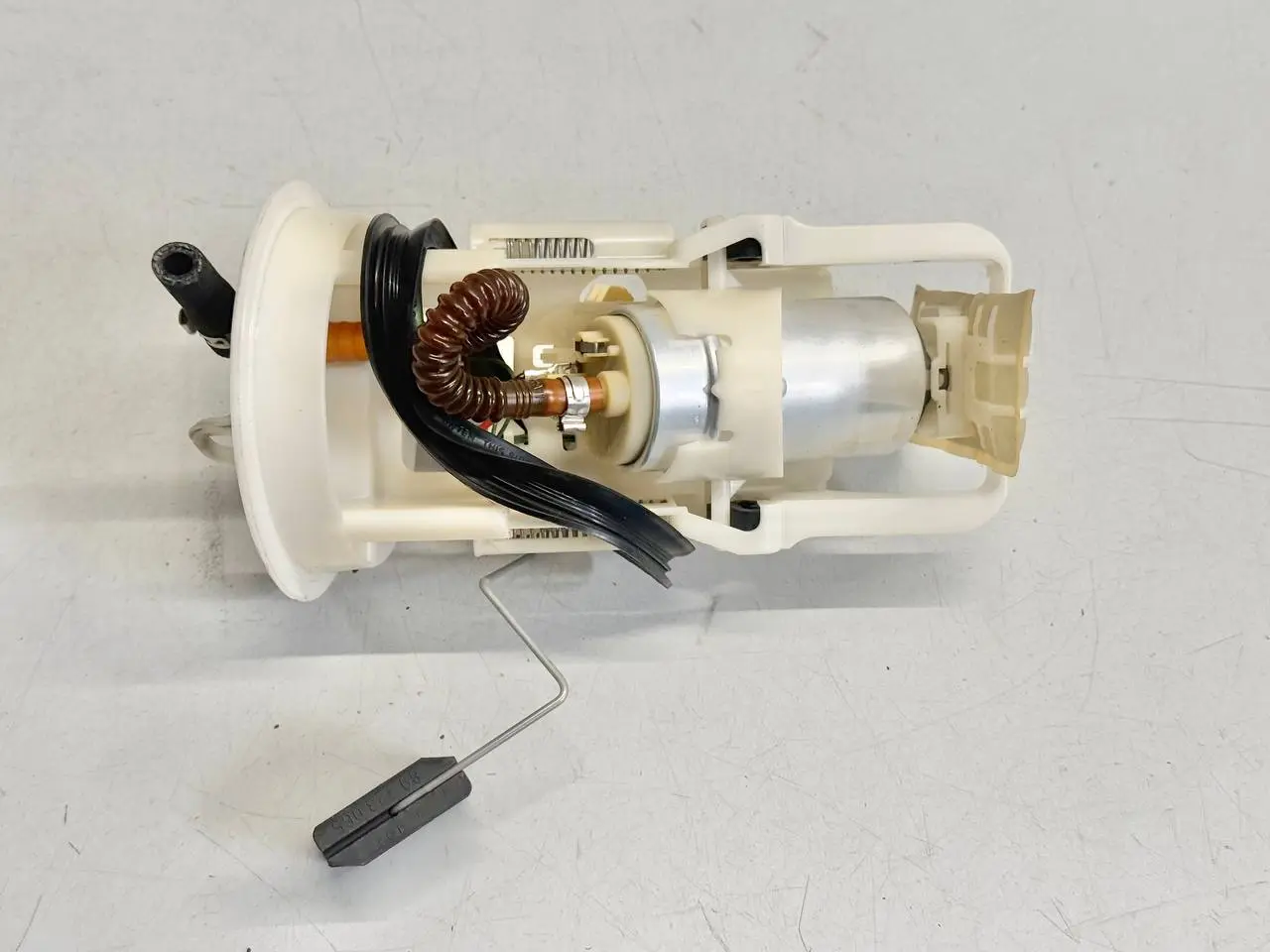 Kraftstoffpumpe Benzinpumpe Tankgeber für BMW 320I E46 AV11 Limo 2004 1184165