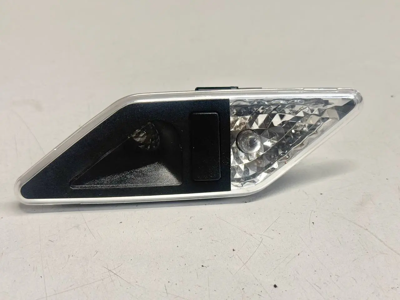 Innenleuchte Leseleuchte hinten rechts 320I BMW 320I E46 AV11 Limo 2004 8375586