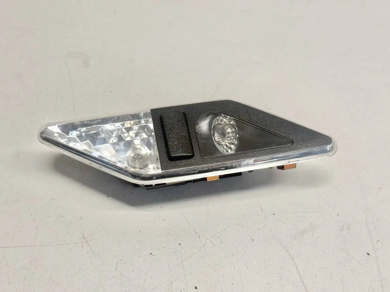 Innenraumbeleuchtung Leseleuchte 320I AV11 BMW 320I E46 AV11 Limo 2004 8375585