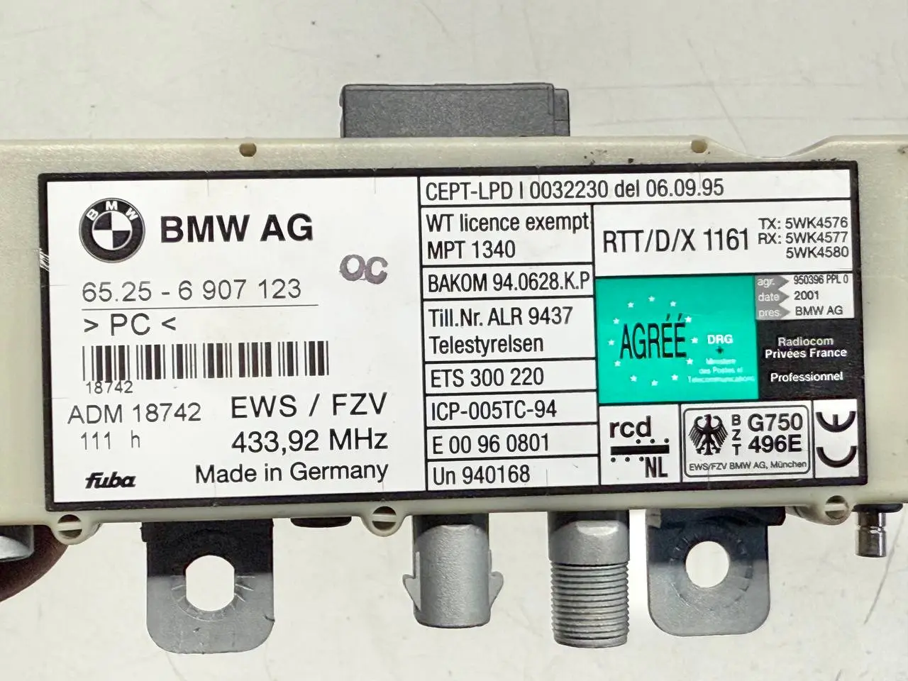 Antennenverstärker 320I AV11 Limo 2004 BMW 320I E46 AV11 Limo 2004 65256907123