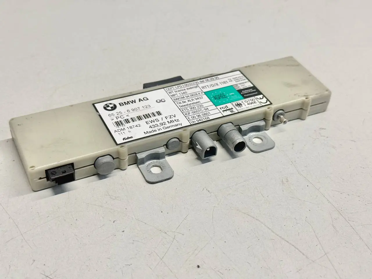 Antennenverstärker 320I AV11 Limo 2004 BMW 320I E46 AV11 Limo 2004 65256907123