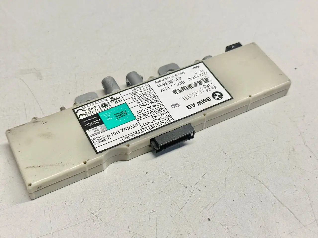 Antennenverstärker 320I AV11 Limo 2004 BMW 320I E46 AV11 Limo 2004 65256907123
