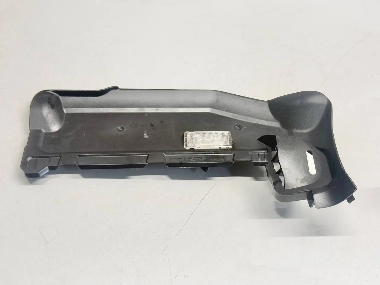 Verkleidung Abdeckung Fußraum vorne rechts BMW 320I E46 AV11 Limo 2004 8224814