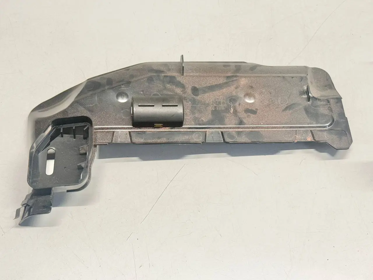 Verkleidung Abdeckung Fußraum vorne rechts BMW 320I E46 AV11 Limo 2004 8224814