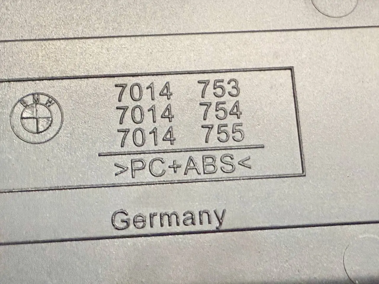 Ablagefach Einlage Mittelkonsole für BMW 320I E46 AV11 Limo 2004 7014753
