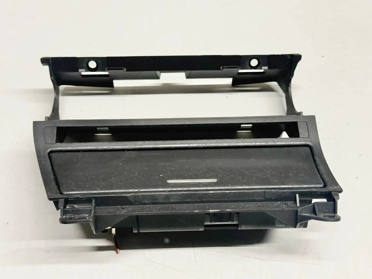 Mittelkonsole Sitzheizungsschalter BMW 320I E46 AV11 Limo 2004 51168268887A
