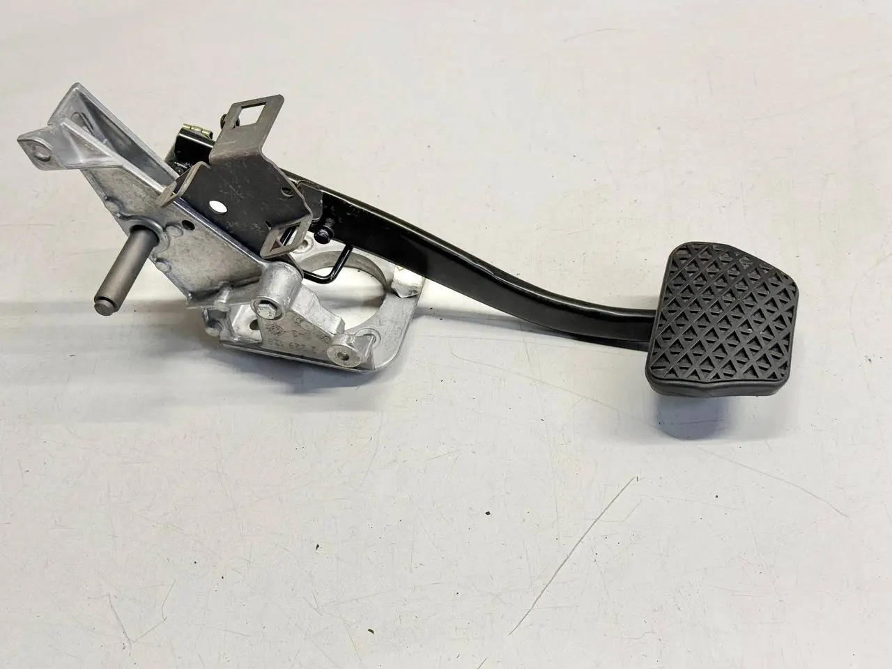 Pedalblock Fußhebelwerk Bremspedal Kupplung BMW 320I E46 AV11 Limo 2004 2229128