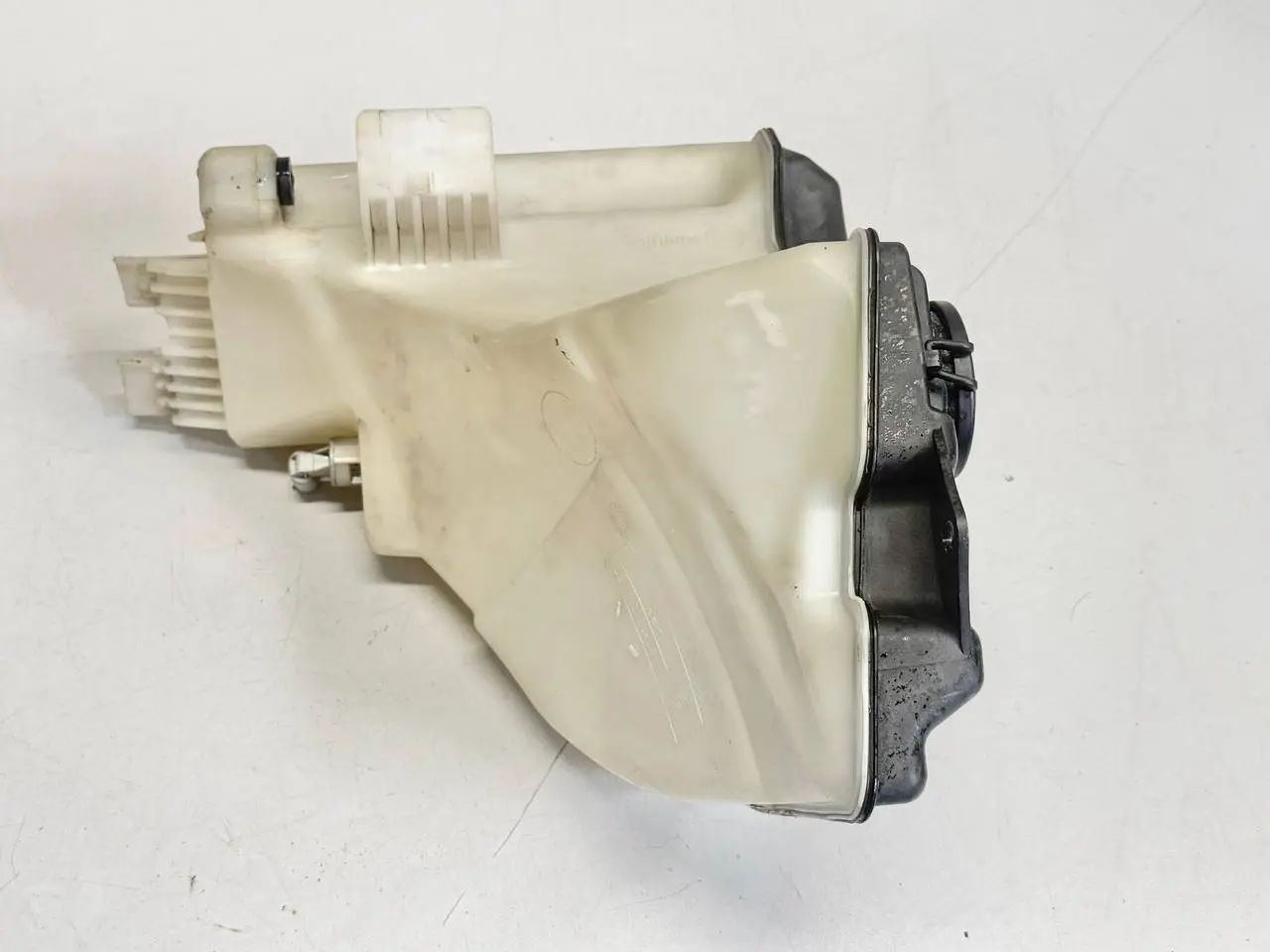 Wischwasserbehälter Scheibenwaschbehälter BMW 320I E46 AV11 Limo 2004 7008057