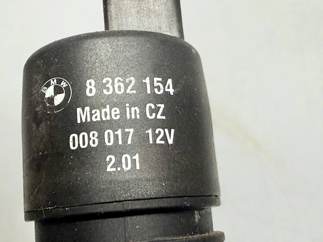 Wischwasserpumpe Scheibenreinigungspumpe BMW 320I E46 AV11 Limo 2004 8362154
